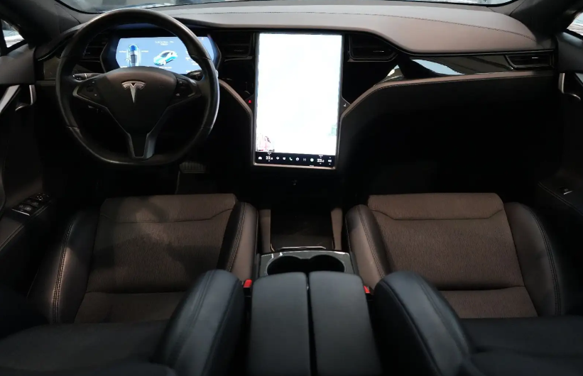 TESLA MODEL S (01/02/2019) - 